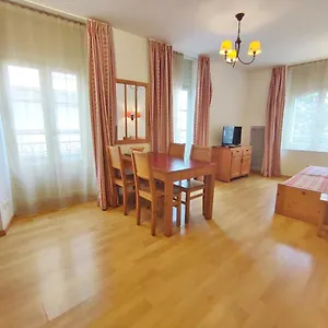 Appartement Zenitude, T3, Centre Luchon, Wifi, Casier A Skis, Ascenseur, 6 Personnes, Bagnères-de-Luchon