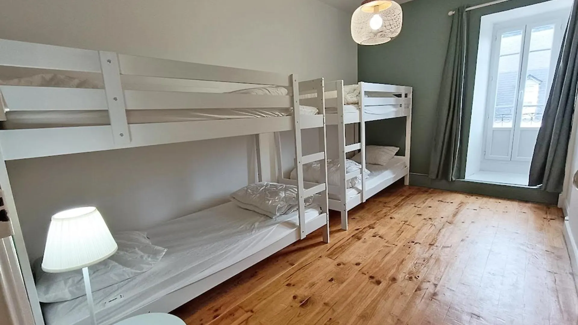 Appartement Le Telecab', T5, Wifi, Cave, Ascenseur, 8 Personnes à Bagnères-de-Luchon France